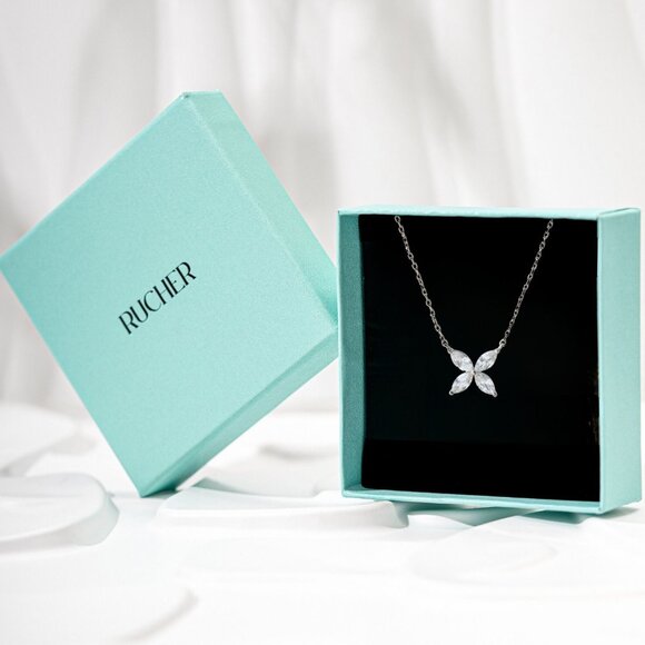 Dainty Flower Pendant Necklace for Women, 18K White Gold, Cubic Zirconia. - Picture 5 of 5